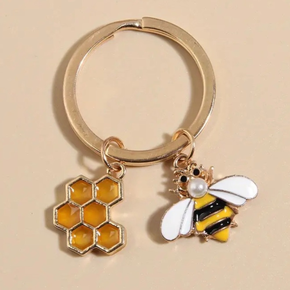 Bee & Honeycomb Keychain Gold in Color 🆕 Pick 3/$15 🎉